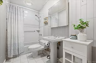 2337 Sycamore Ave, Wantagh, NY 11793 - Photo 17
