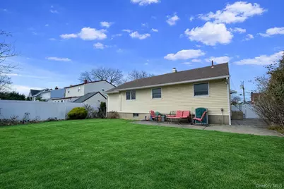 2337 Sycamore Avenue, Wantagh, NY 11793 - Photo 25