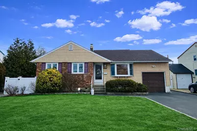 2337 Sycamore Avenue, Wantagh, NY 11793 - Photo 27