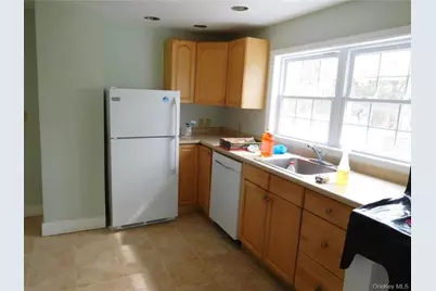 77 N Phillips Avenue, Speonk, NY 11972 - Photo 9