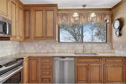 228 Heritage Hills #A, Somers, NY 10589 - Photo 9