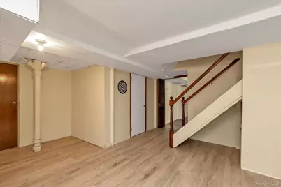 18 Hathaway Drive, Garden City, NY 11530 - Photo 17