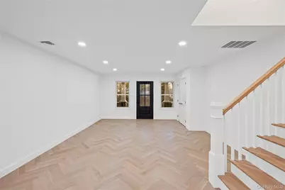 5 Poplar Drive, Smithtown, NY 11787 - Photo 5