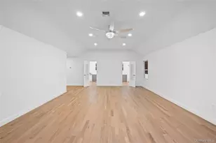 5 Poplar Dr, Smithtown, NY 11787 - Photo 21