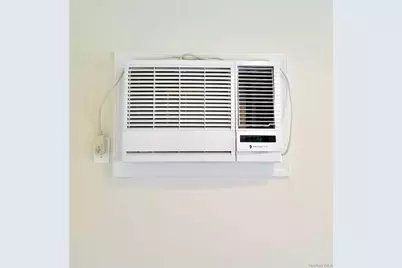 14 Franklin Avenue #2nd Fl, Port Washington, NY 11050 - Photo 7