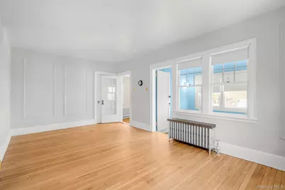 42 Crestview Street, New Rochelle, NY 10801 - Photo 3