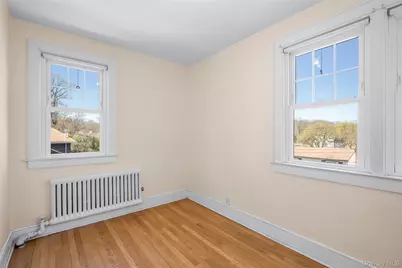 42 Crestview Street, New Rochelle, NY 10801 - Photo 9