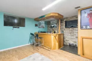 25 South St, New York, NY 10310 - Photo 21