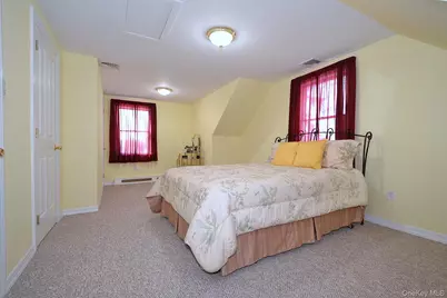 9 Agnes Court, Melville, NY 11747 - Photo 13