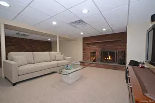 9 Agnes Ct, Melville, NY 11747 - Photo 13