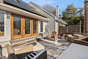 1 Windsor Ct, Amityville, NY 11701 - Photo 25