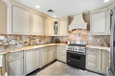 1 Windsor Court, Amityville, NY 11701 - Photo 11