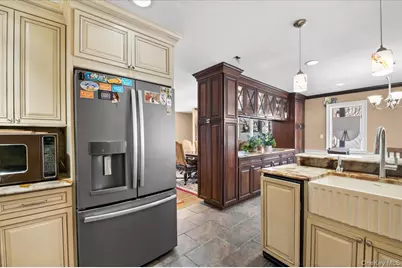 1 Windsor Court, Amityville, NY 11701 - Photo 13