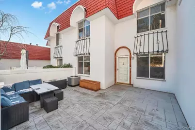 754 Blue Ridge Drive, Medford, NY 11763 - Photo 5