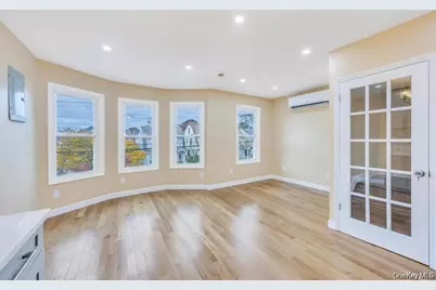 10535 135th Street, Ozone Park, NY 11419 - Photo 11