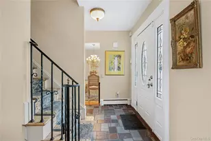 35 High Hills Ln, Huntington Station, NY 11746 - Photo 13