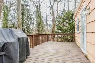 35 High Hills Ln, Huntington Station, NY 11746 - Photo 43