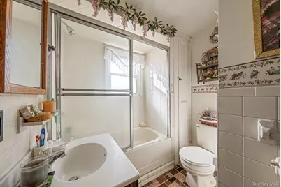 2469 Washington Avenue, Oceanside, NY 11572 - Photo 15