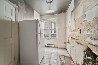 3348 Fenton Avenue, Bronx, NY 10469 - Photo 7