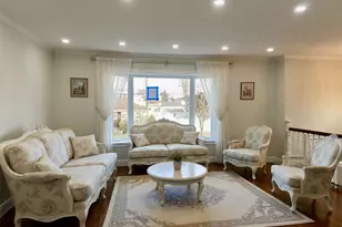 275 Beachview St, Copiague, NY 11726 - Photo 13