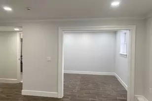 275 Beachview St, Copiague, NY 11726 - Photo 25