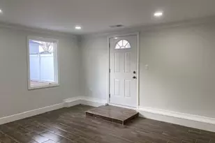 275 Beachview St, Copiague, NY 11726 - Photo 27