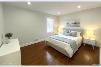 275 Beachview Street, Copiague, NY 11726 - Photo 15