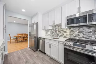 324 Post Ave, Westbury, NY 11590 - Photo 11