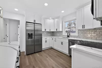 52 S 21st Street, Wyandanch, NY 11798 - Photo 13