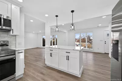 52 S 21st Street, Wyandanch, NY 11798 - Photo 15