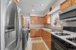 2715 Dewitt Pl, Bronx, NY 10469 - Photo 7