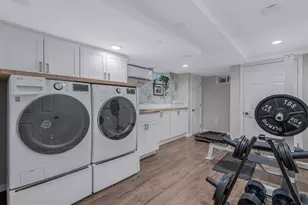 1896 Russell St, Bellmore, NY 11710 - Photo 19