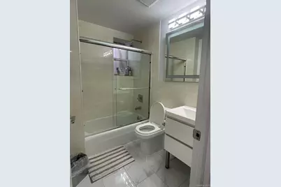 137-08 31 St Road #6E, Flushing, NY 11354 - Photo 9