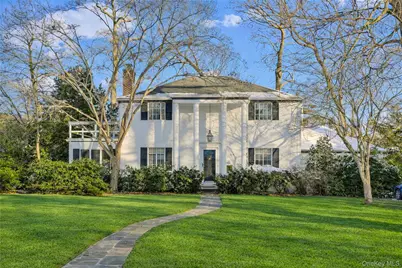 61 Squirrel Hill Road, East Hills, NY 11577 - Photo 3