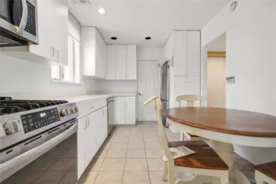 61 Squirrel Hill Road, East Hills, NY 11577 - Photo 11