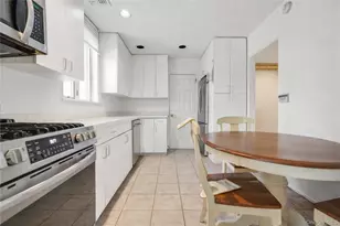 61 Squirrel Hill Rd, East Hills, NY 11577 - Photo 11