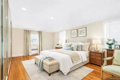 61 Squirrel Hill Road, East Hills, NY 11577 - Photo 15