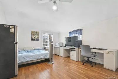 61 Squirrel Hill Road, East Hills, NY 11577 - Photo 19