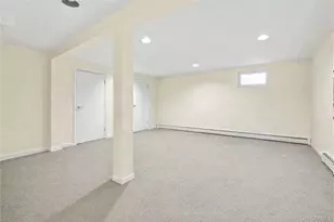 61 Squirrel Hill Rd, East Hills, NY 11577 - Photo 27