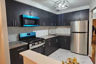 260-16 Hillside Ave., Glen Oaks, NY 11004 - Photo 3