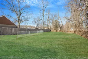 59 Richard Ave, Islip Terrace, NY 11752 - Photo 5