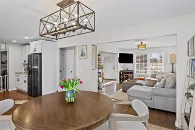 19 Raymond Avenue, Middle Island, NY 11953 - Photo 13