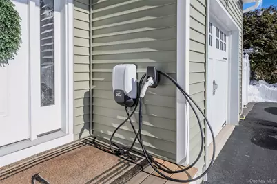 19 Raymond Avenue, Middle Island, NY 11953 - Photo 5