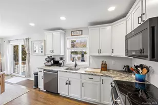 19 Raymond Ave, Middle Island, NY 11953 - Photo 17