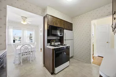 54 Aberdeen Road, New Hyde Park, NY 11040 - Photo 9