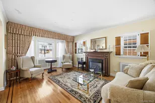 54 Aberdeen Rd, New Hyde Park, NY 11040 - Photo 5