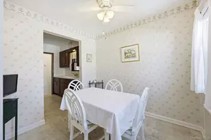 54 Aberdeen Rd, New Hyde Park, NY 11040 - Photo 11