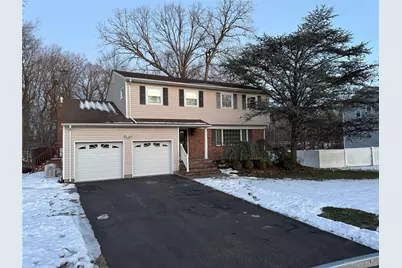 9 Glen Rose Court, West Nyack, NY 10994 - Photo 1