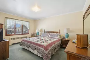 64 Dean St, Hicksville, NY 11801 - Photo 15