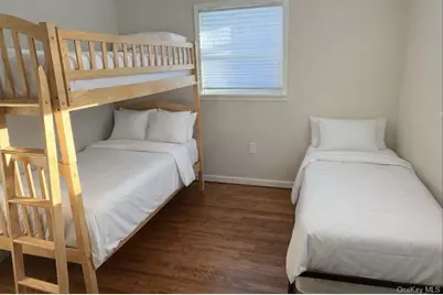 360 Laurel Avenue, Fallsburg, NY 12733 - Photo 7